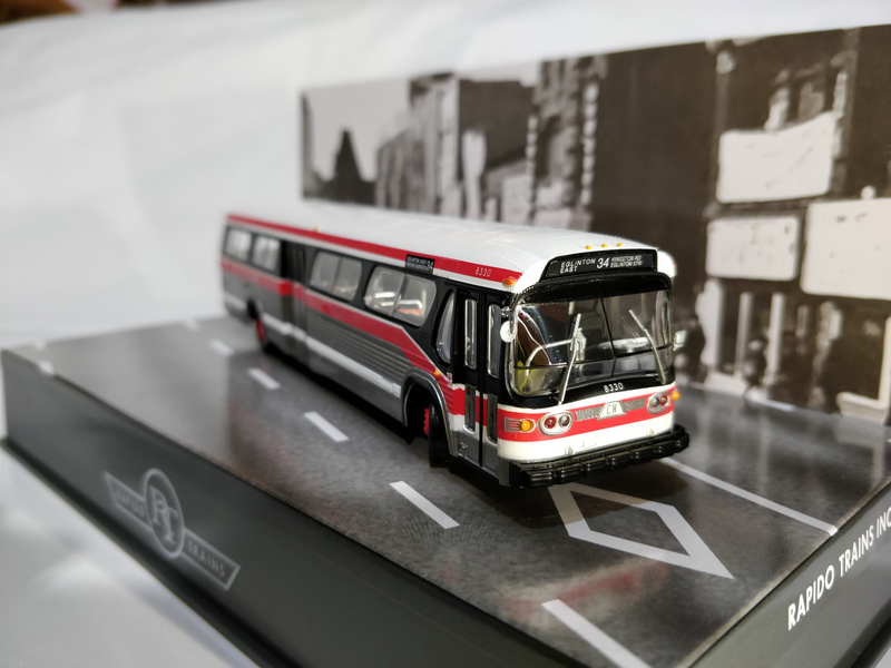 Illustration for article titled GM "Fishbowl" bus by Rapido Trains